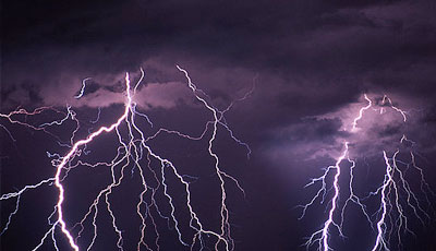 關于雷電 相信雷泰